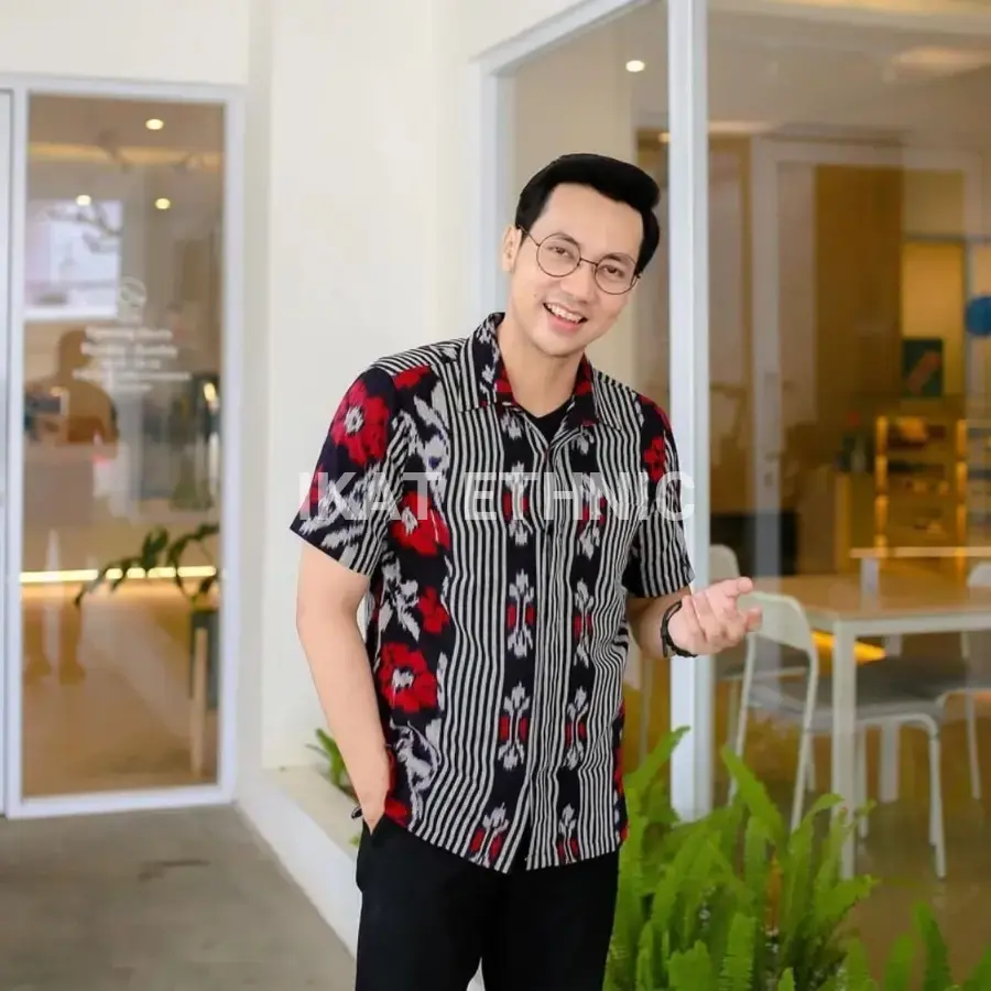Kemeja Pria Batik Tenun